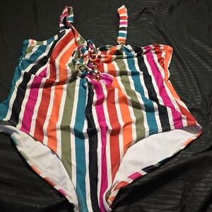 Terra & Sky White and Black Garment